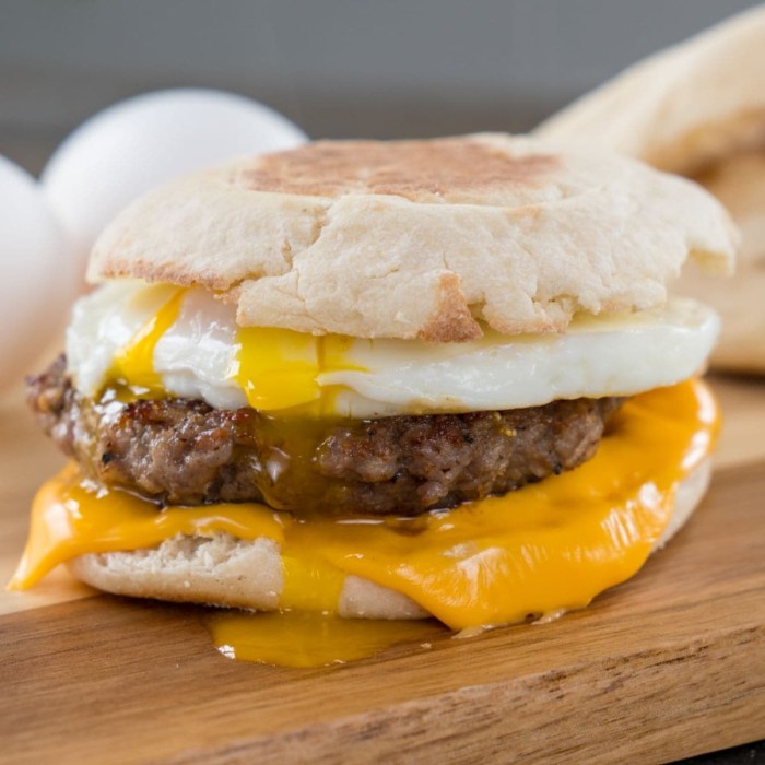 Sausage egg and cheese mcmuffin nutrition