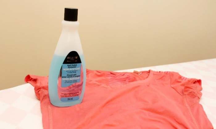 Does nail polish remover stain clothes