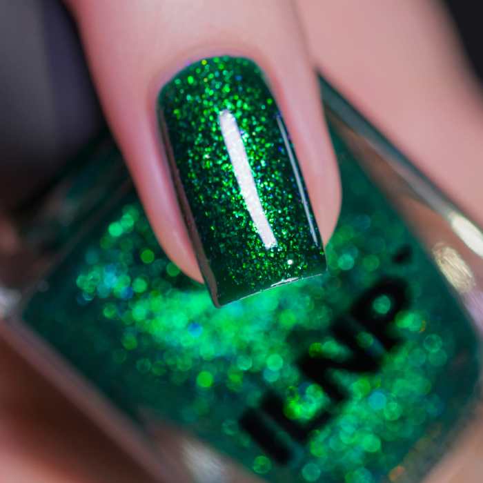 Bling nail nails designs green christmas acrylic luminous gel irish crystals ideas stiletto glittery saved naildesigncode aristocratic 2020