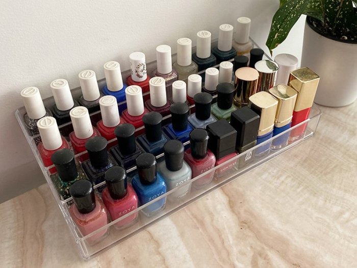 Nail polish organisation