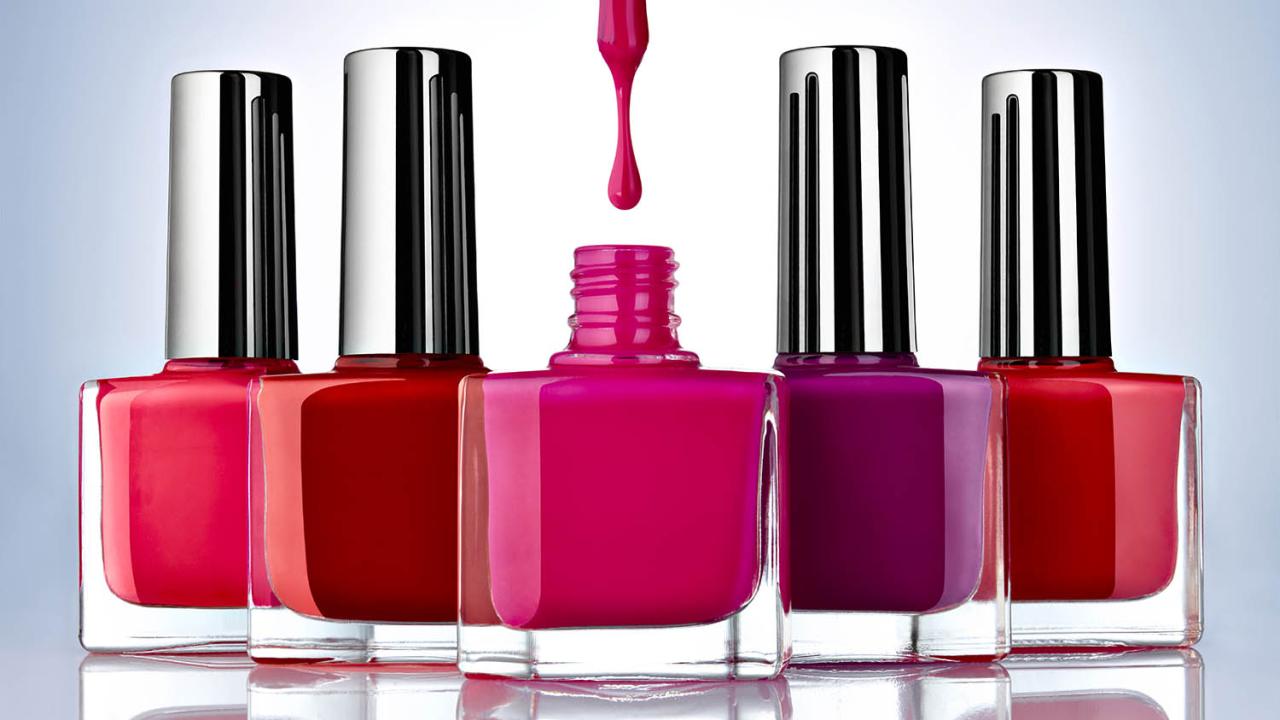 Color nail polish