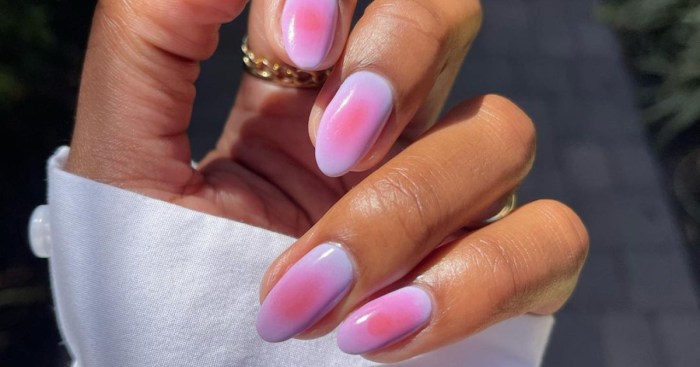 Ombre nail polish